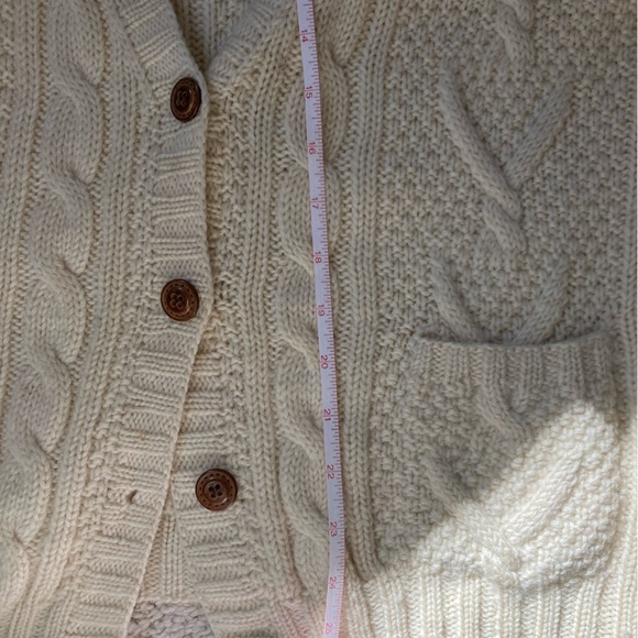 L.L Bean 100% Wool vintage sweater cardigan size S - Picture 6 of 6